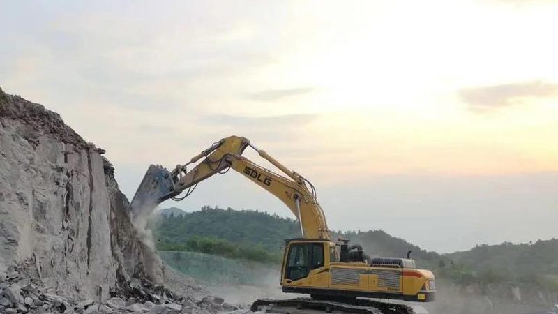 小型凿岩机：矿山作业中的“开山利器